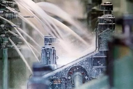 樱花草影视WWW在线中文出现浮油怎么解决？樱花草影视WWW在线中文出现浮油的三个方面和五种途径