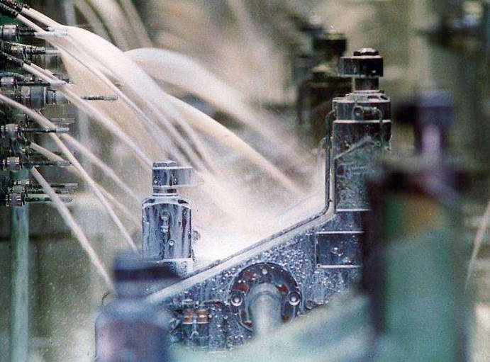 金属樱花草影视WWW在线中文